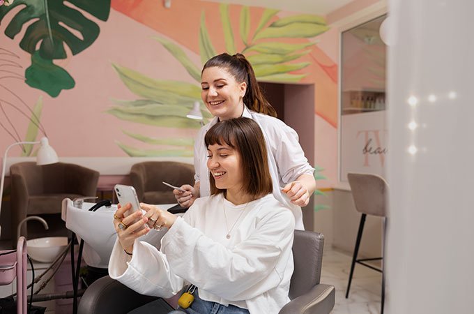 beauty salon home service dubai